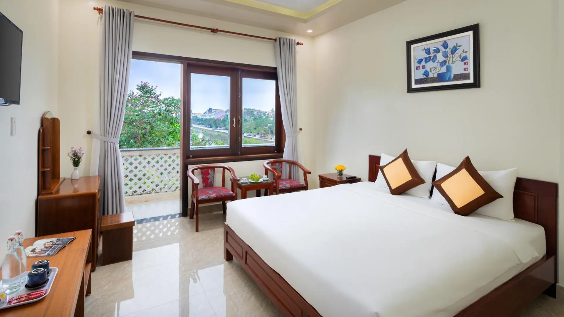 Bed and Breakfast Sun Moon Riverside Χόι Αν